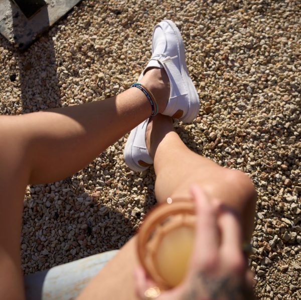 Wendy Stretch Canvas - White